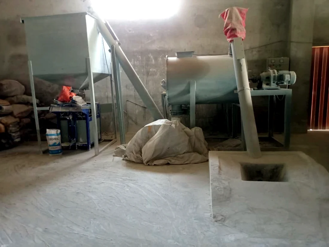 Mixing drum and conveying equipment