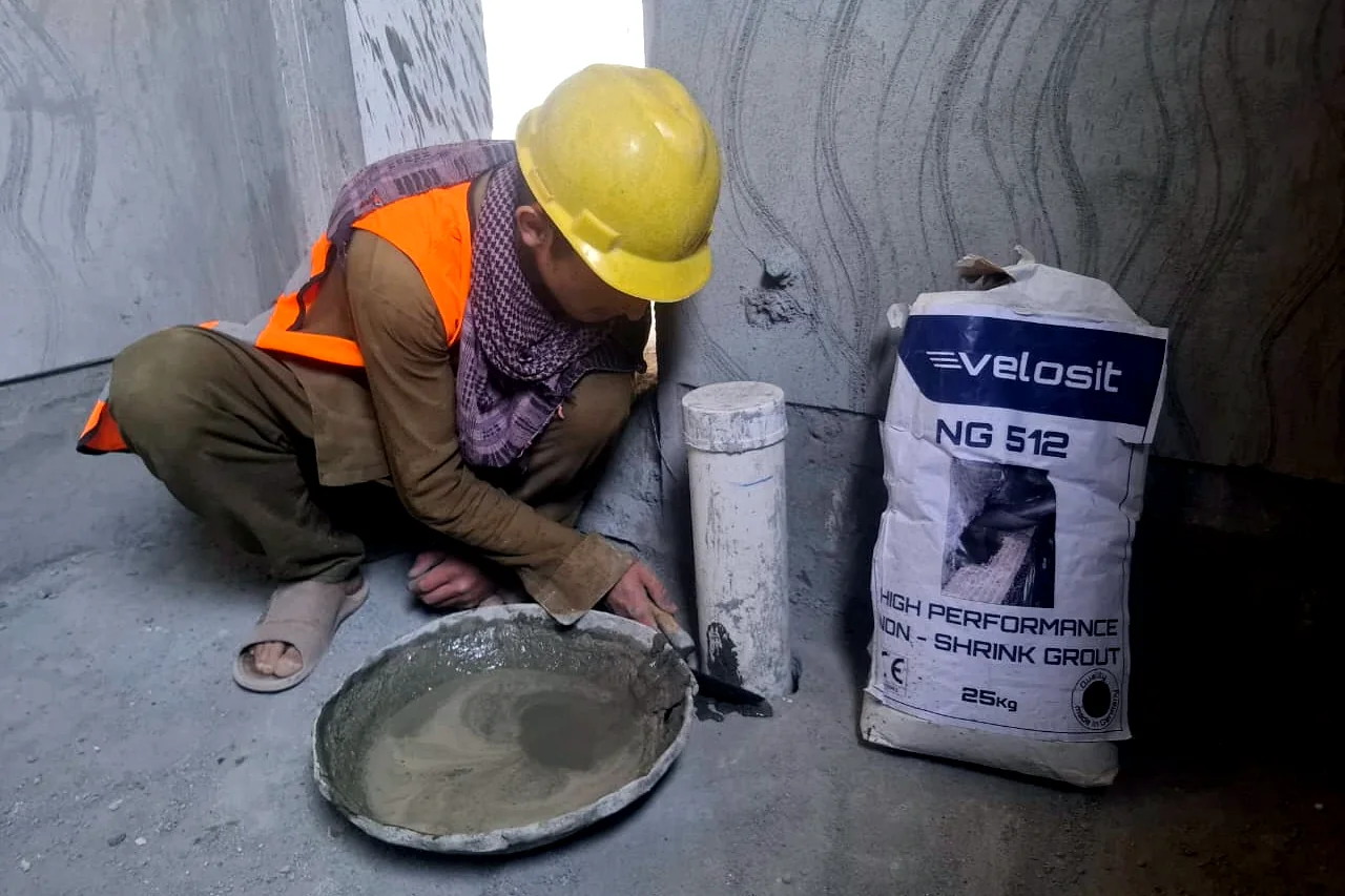 Applying SEED waterproofing on site